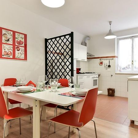 Red & White Vatican Apartment Roma Exterior foto