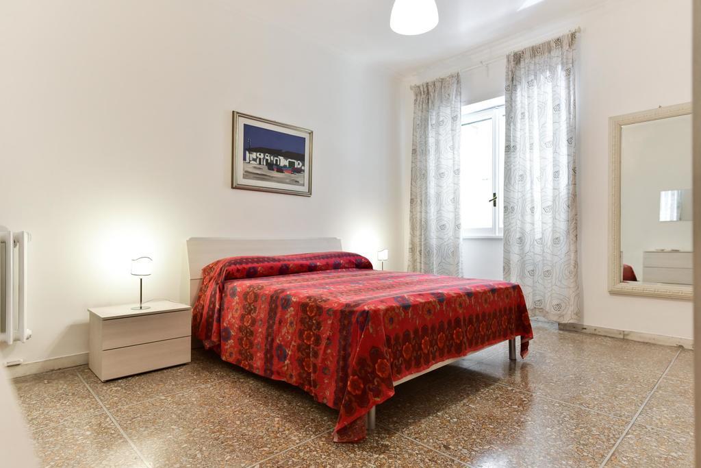 Red & White Vatican Apartment Roma Exterior foto
